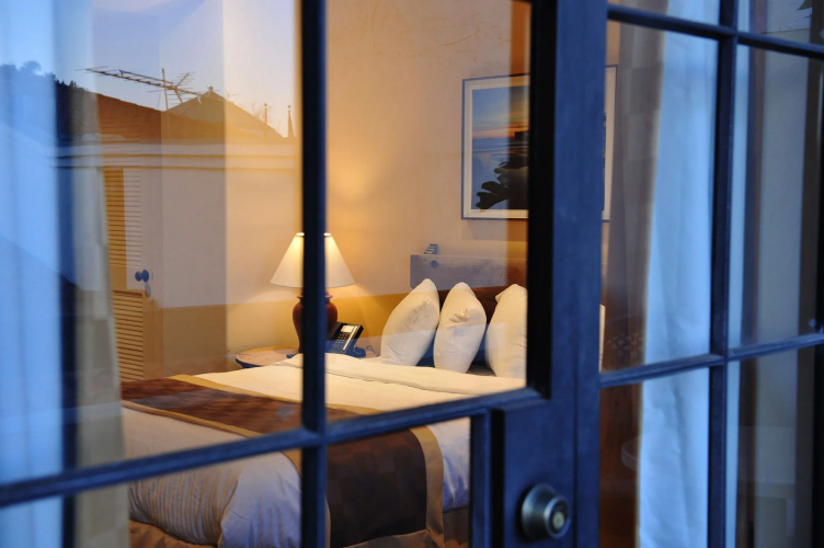 Clocktower Inn Ventura