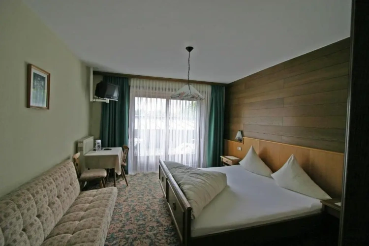 Standard Double room with balcony and with view