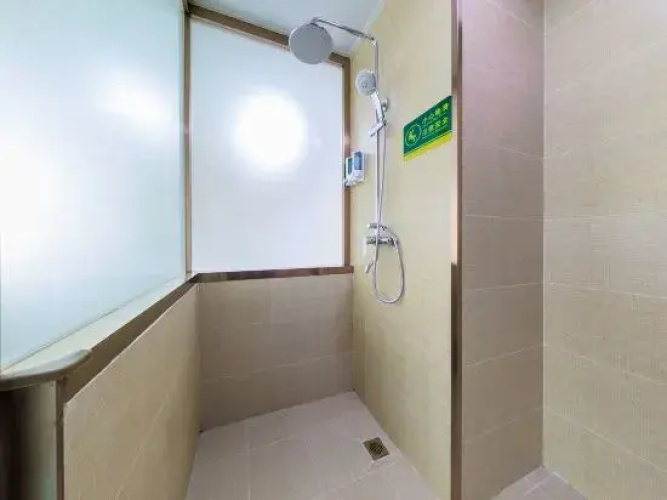 Long Ge Hotel