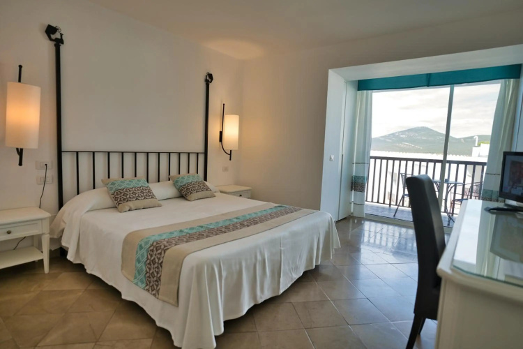 El Faro Hotel & Spa