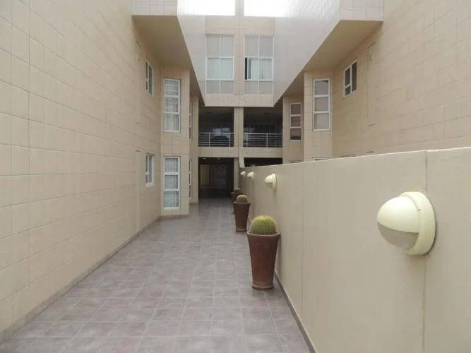 3 Bedrooms Apartment