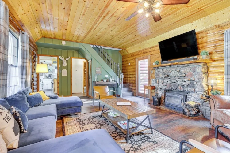3 Bedrooms Cottage