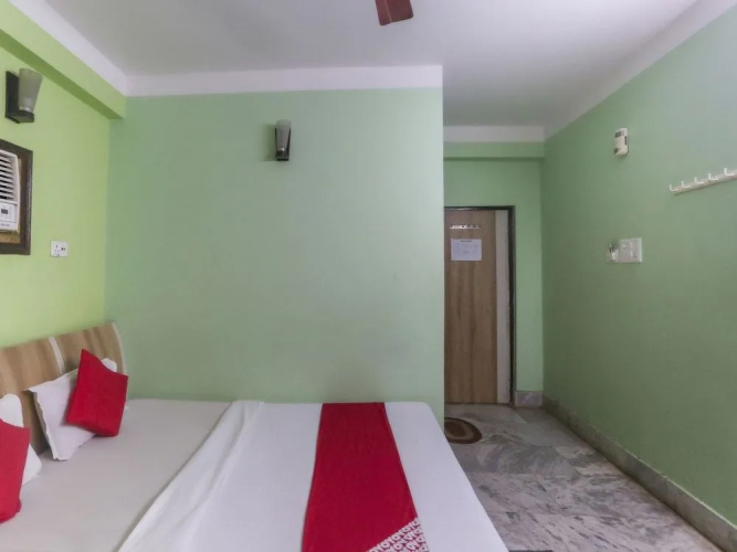 OYO 60609 Hotel Tanushree