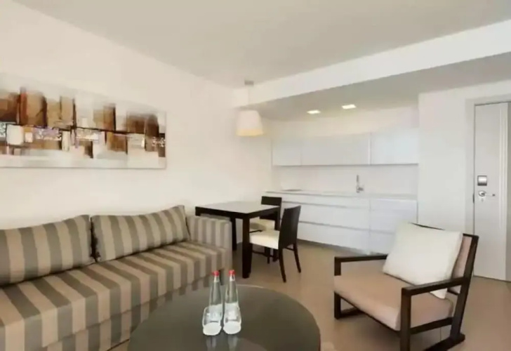 Neve David Hotel