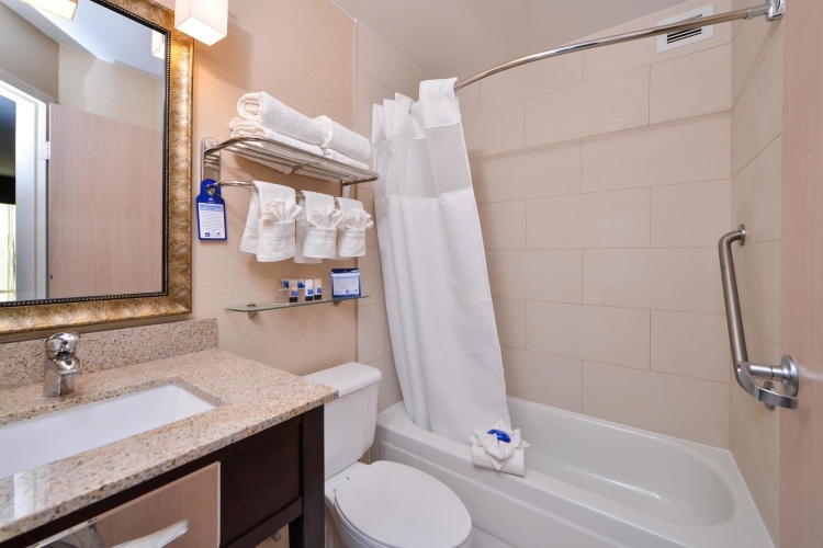 Best Western Glenview -Chicagoland Inn And Suites photo 9