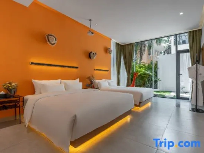 Standard Double room with partial view