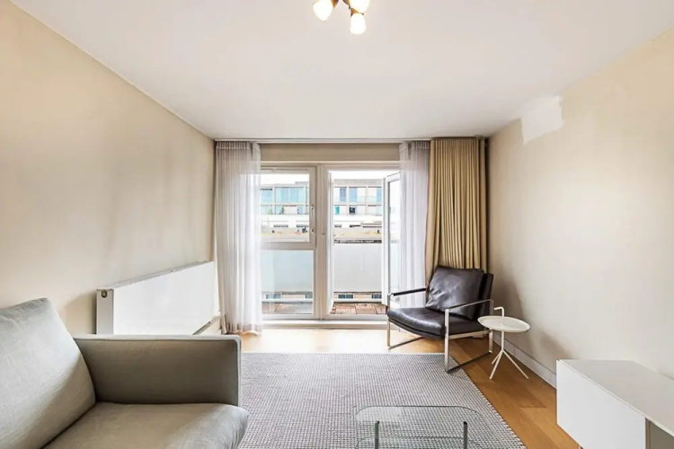 Modern Apartment With Balcony
