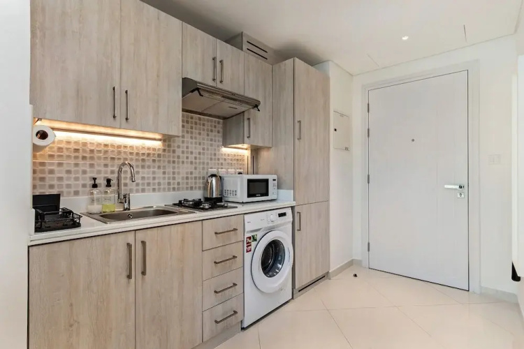 Modern and Cozy Studio at Seven Palm