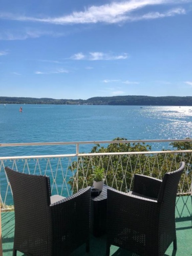 Standard Double room with balcony and with lake view