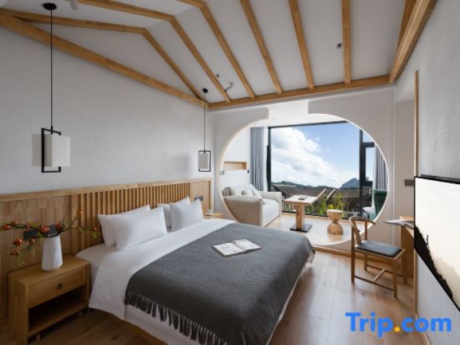 Premier Double Suite with view