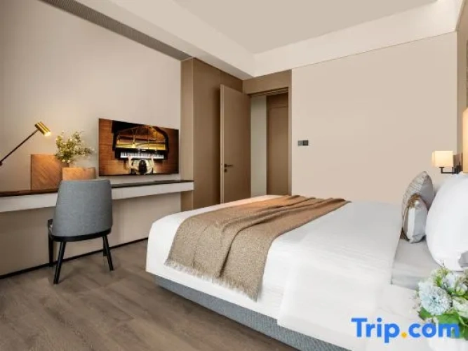 3 Bedrooms Premium Suite with city view