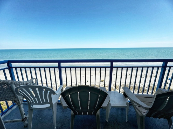 1 Bedroom Standard room with balcony and beachfront