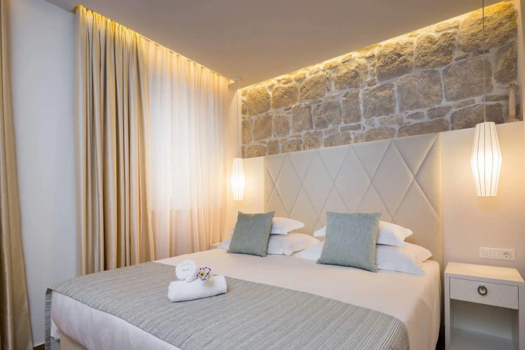 Balatura The Fine Bed & Breakfast