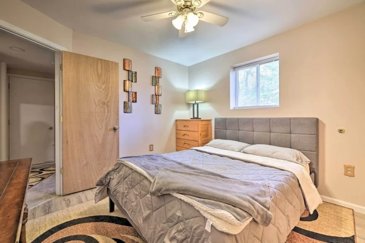 4 Bedrooms Cottage