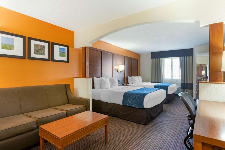 Sextuple Suite