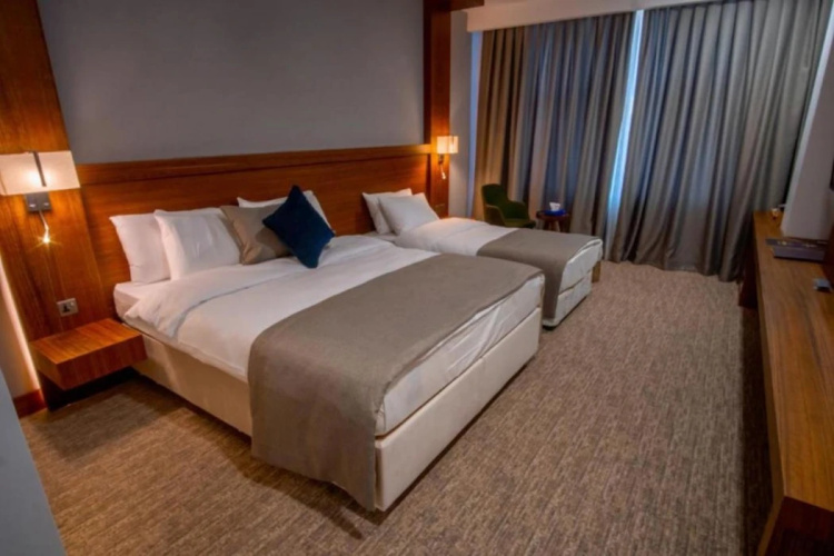 Parwar Hotel