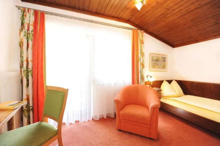 Comfort Single room with balcony