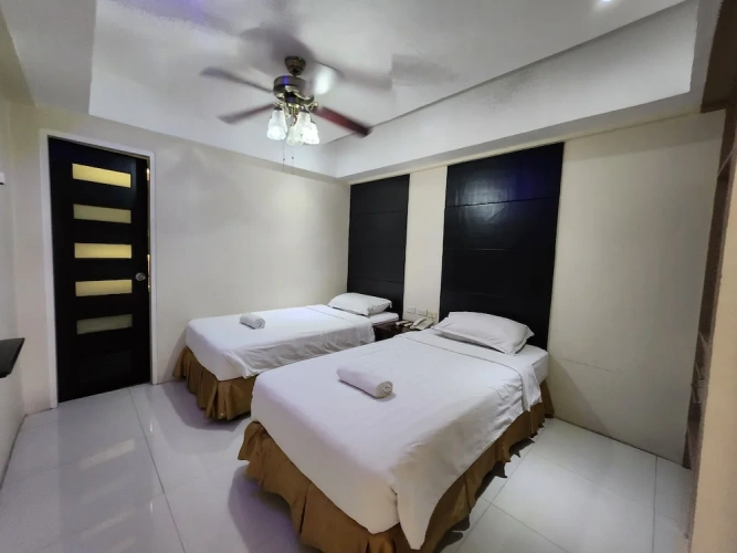 Deluxe Studio