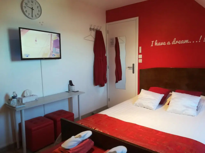 B&B MycolorHouse