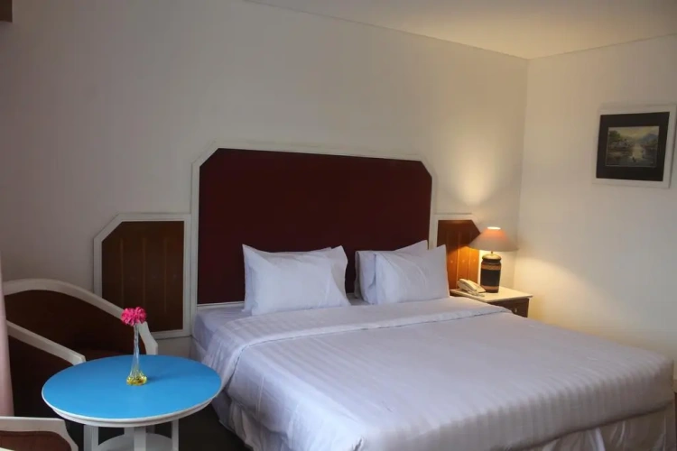 Deluxe Quadruple room