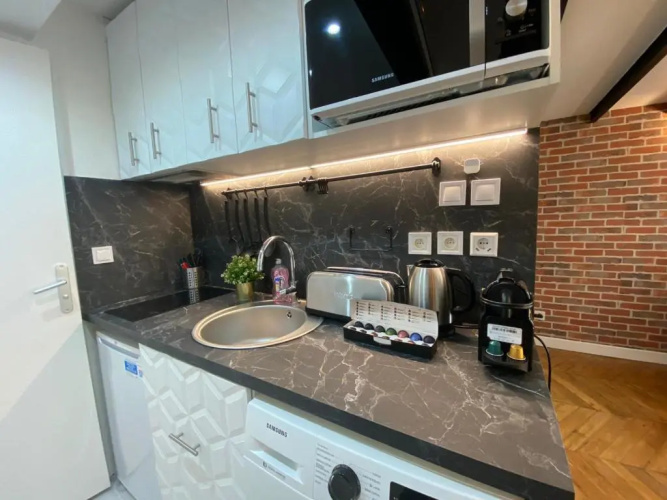 Beautiful mini Loft near Saint-Lazare