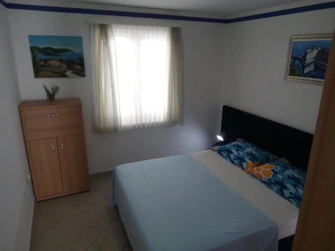 2 Bedrooms Apartment with balcony and with sea view