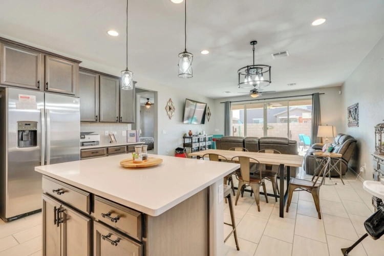 4 Bedrooms Cottage