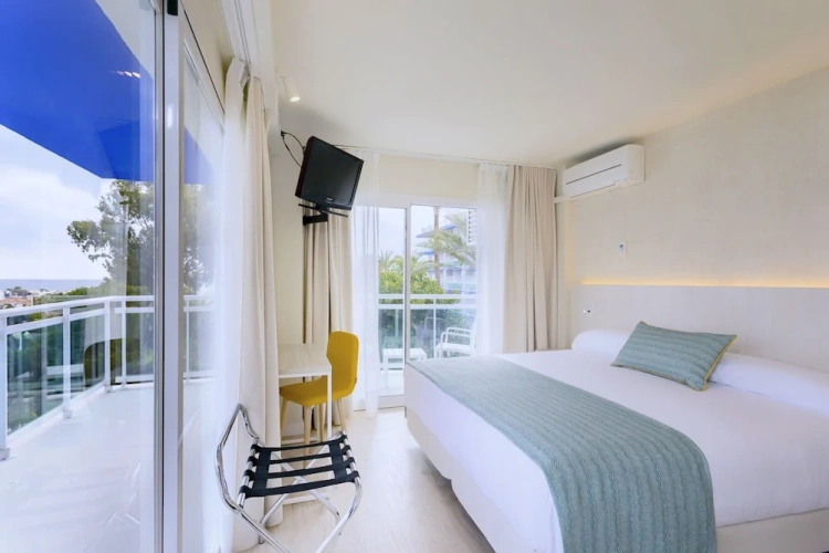 Superior Double room with balcony