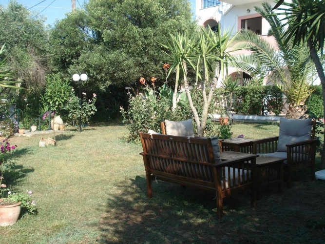 Villa Avra