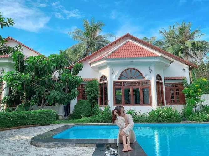 2 Bedrooms Villa