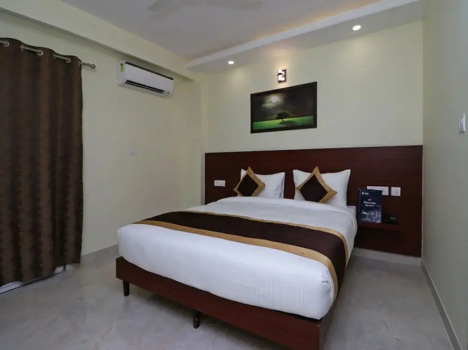 Capital O 12074 Vikrant's Residency