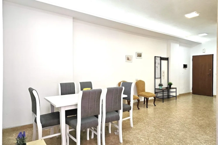 2 Bedrooms Family Apartment with balcony