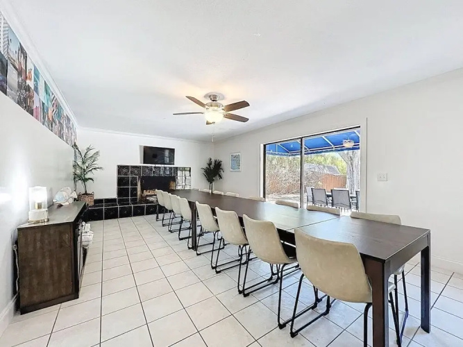 Seminole Pool House - Mins to the Beach