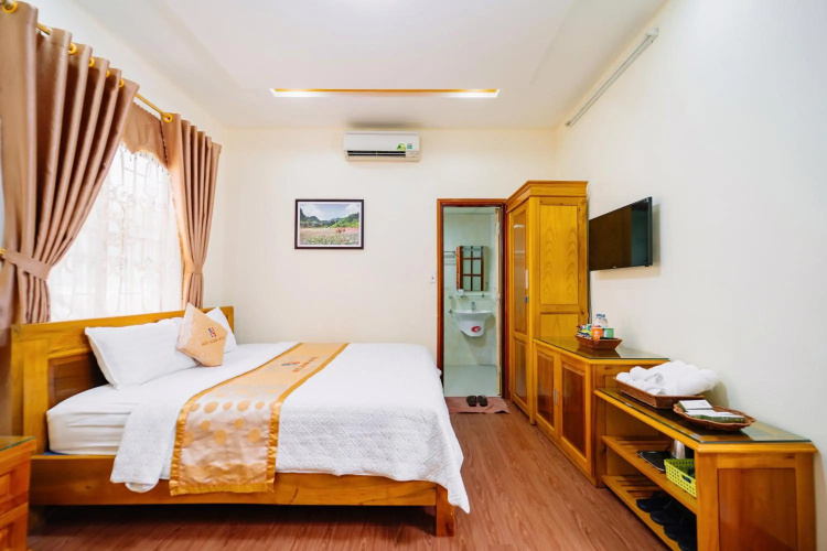 Huy Hoan Hotel