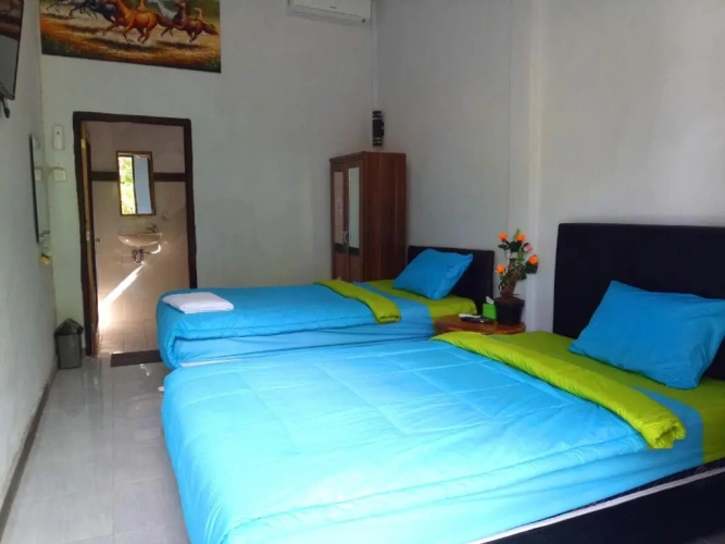 Twin room with garden view