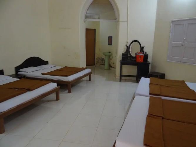 Hotel Ashok