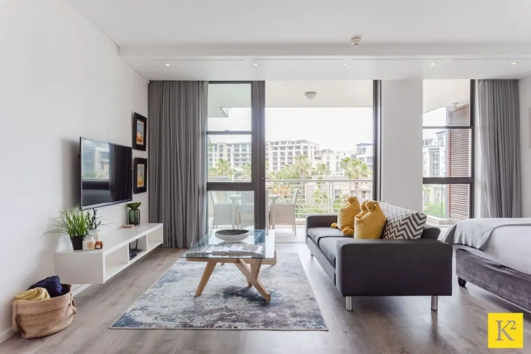 Apartment with balcony
