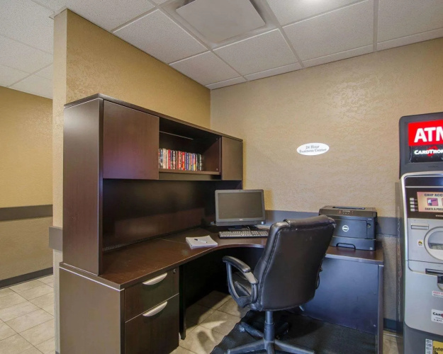 Kindersley All Suites Hotel