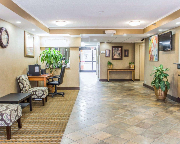 Rodeway Inn & Suites