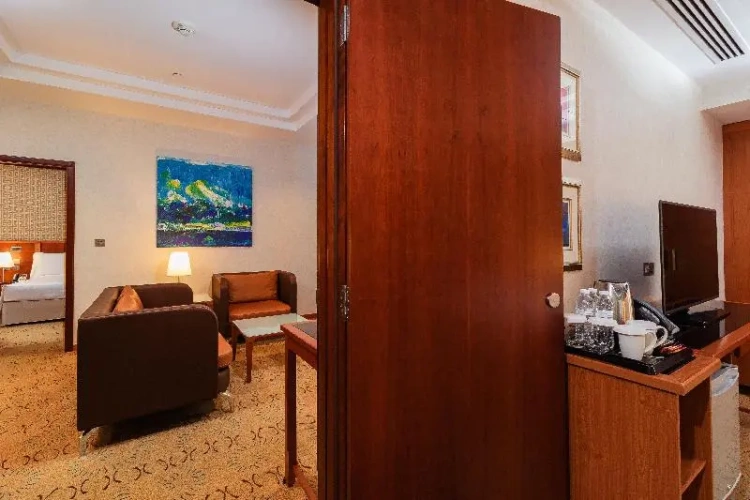 Quadruple Suite