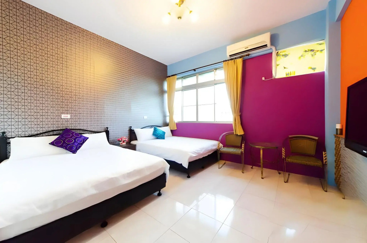16 Alley Hostel
