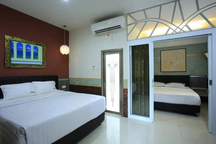 The Palm Suite Villa & Spa
