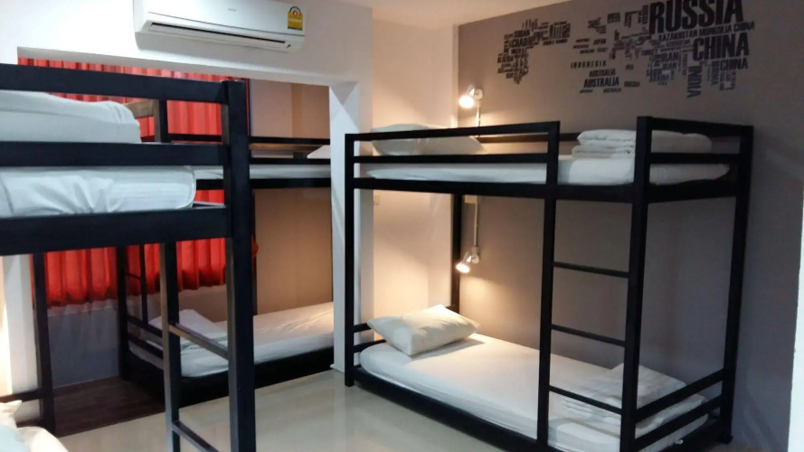 M Hostel Lanta