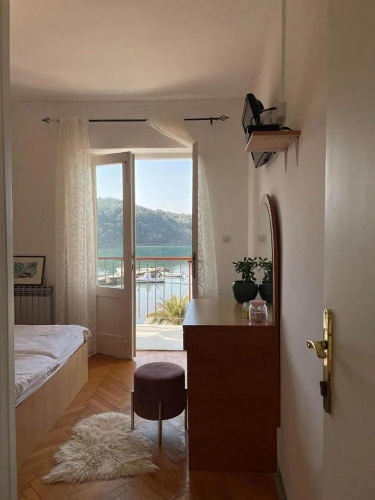 Apartment Sea