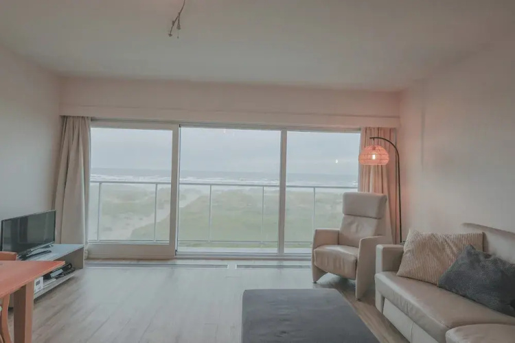 Studio by the Sea in Belgium With Beach Access
