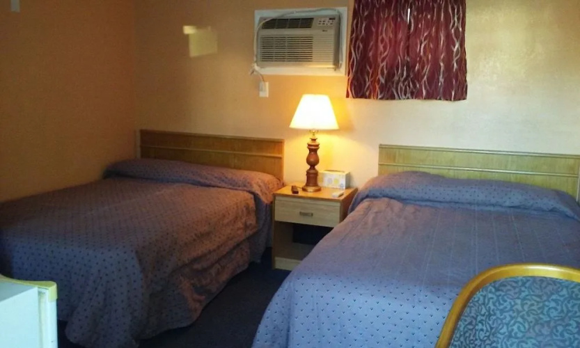 Riverside Motel
