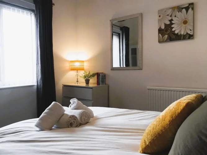 Stylish 3-bed Preston Home for Relaxing Comfy Stay