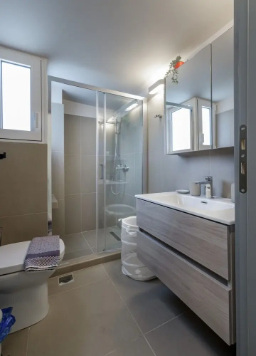 Lush 2bed apt. at the Acropolis