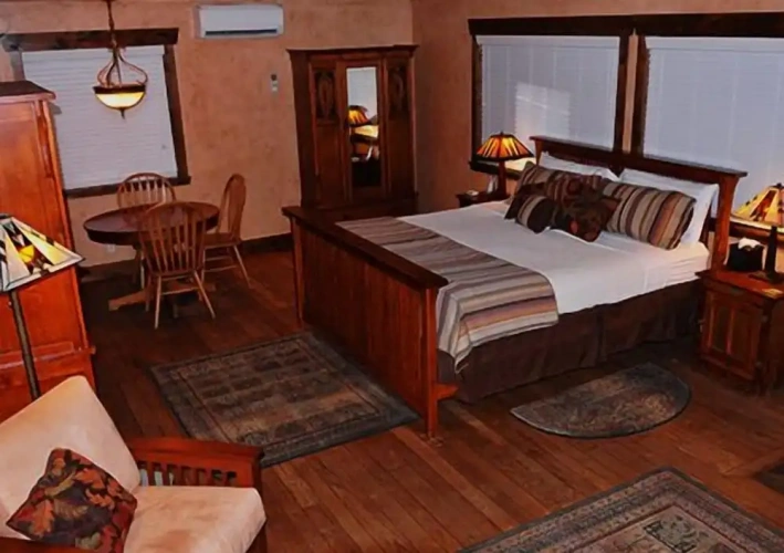 Double Suite