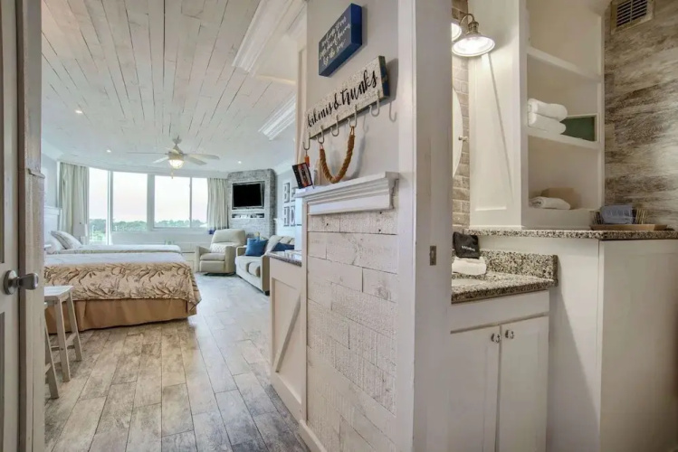 Seaside Villa Ocean View Studio!